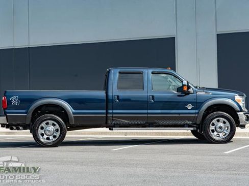 Used 2016 Ford F350 Lariat w/ Chrome Package image 12