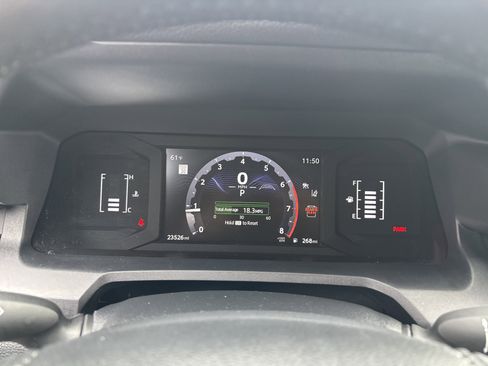 Used 2025 Toyota 4Runner SR5 AWD/4WD image 21