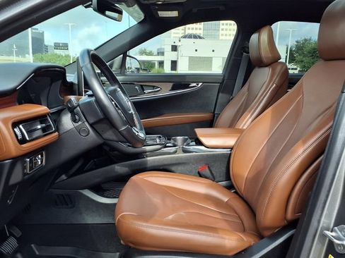 Certified 2023 Lincoln Nautilus Reserve w/ Monochromatic Package FWD image 4