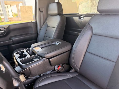 Used 2023 Chevrolet Silverado 1500 W/T image 17