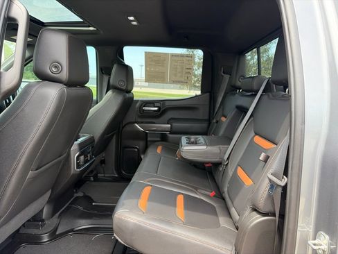 Used 2021 GMC Sierra 1500 AT4 w/ AT4 Premium Package AWD/4WD image 47