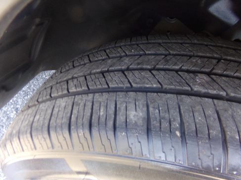 Used 2017 Jeep Cherokee High Altitude image 16