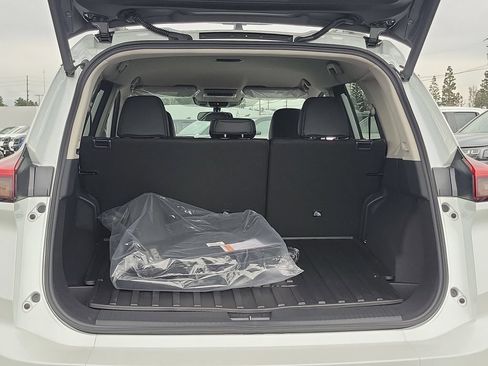 New 2026 Nissan Rogue SV AWD/4WD image 15