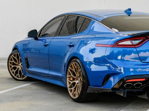 Used 2018 Kia Stinger GT RWD image 14