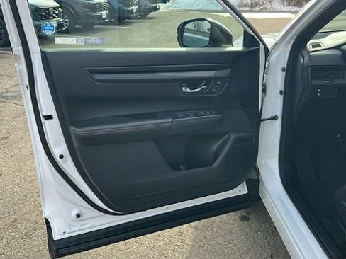 Used 2025 Honda CR-V Sport-L image 8