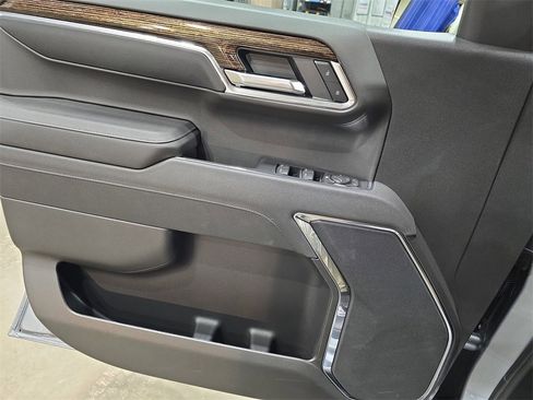 New 2026 GMC Sierra 1500 SLE image 27