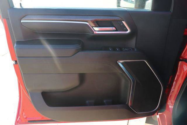 Used 2025 Chevrolet Silverado 2500 LT w/ Leather Package AWD/4WD image 33