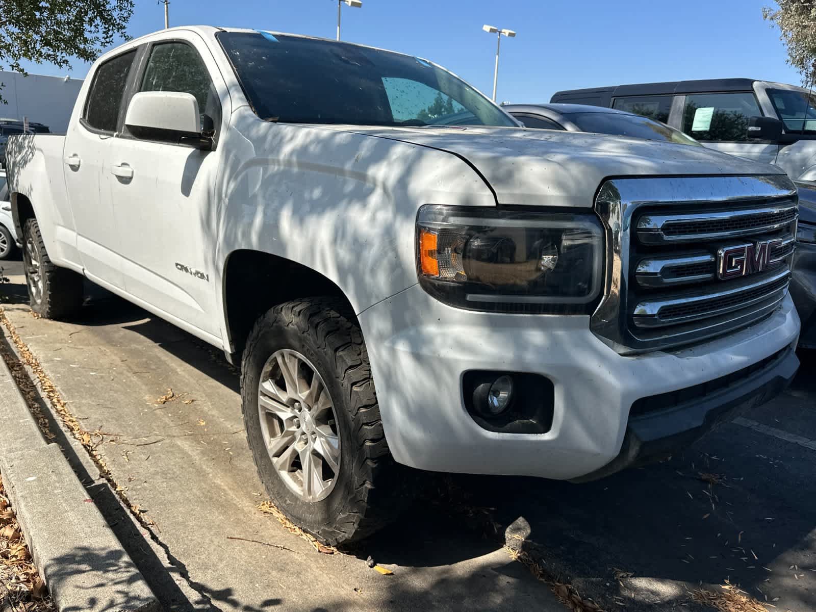 Used 2019 GMC Canyon SLE AWD/4WD image 3