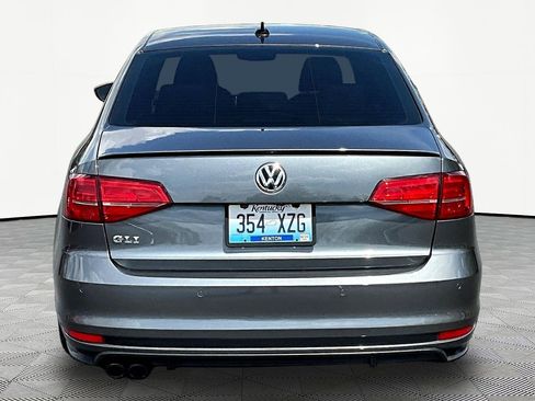 Used 2017 Volkswagen Jetta GLI image 5
