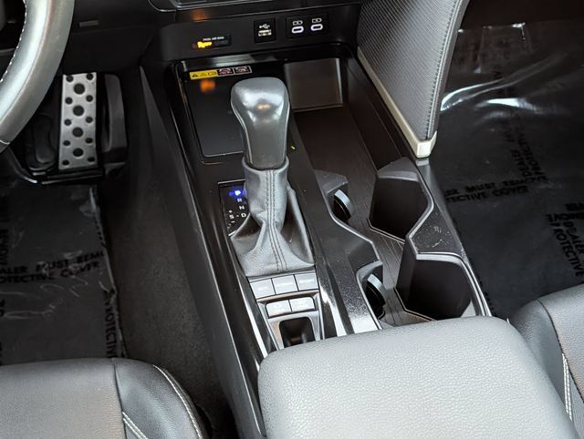 Used 2025 Toyota Camry SE FWD image 14