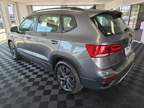 Used 2022 Volkswagen Taos S AWD/4WD image 5