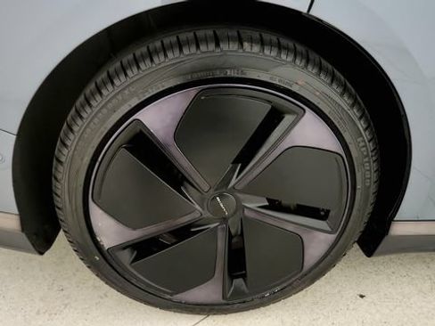 Used 2025 Lucid Air Pure RWD image 84