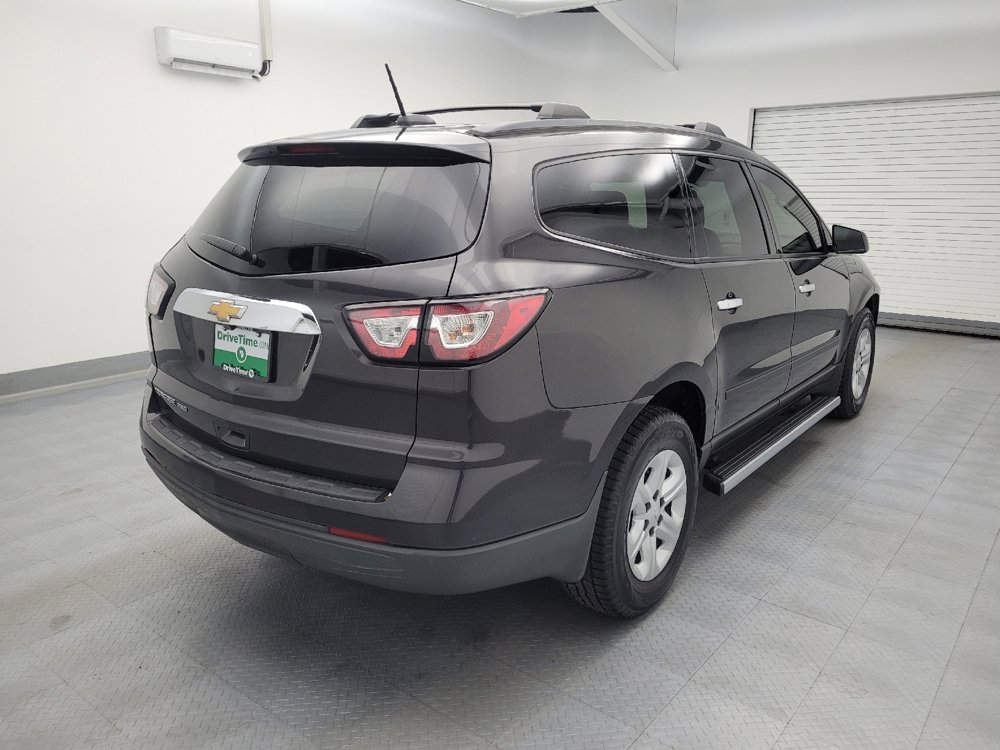 Used 2017 Chevrolet Traverse LS w/ LPO, 'HIT The Road' Package AWD/4WD image 9
