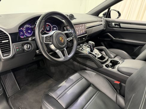 Used 2022 Porsche Cayenne Platinum Edition AWD/4WD image 26