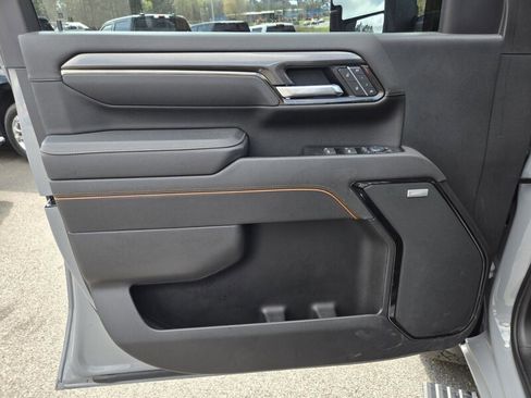 Used 2025 GMC Sierra 2500 AT4 w/ AT4 Premium Plus Package image 22