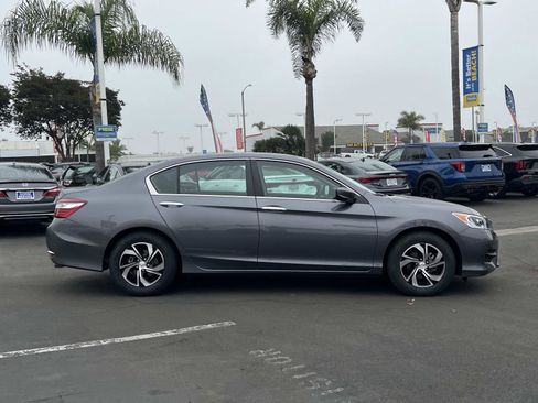 Used 2016 Honda Accord LX image 24