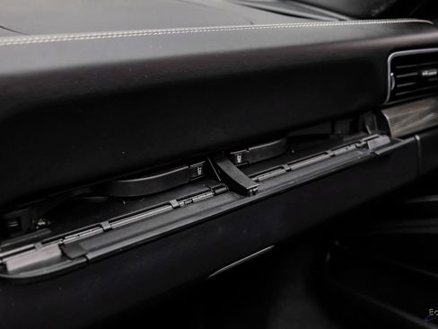Used 2016 Porsche 911 Turbo S AWD/4WD image 77