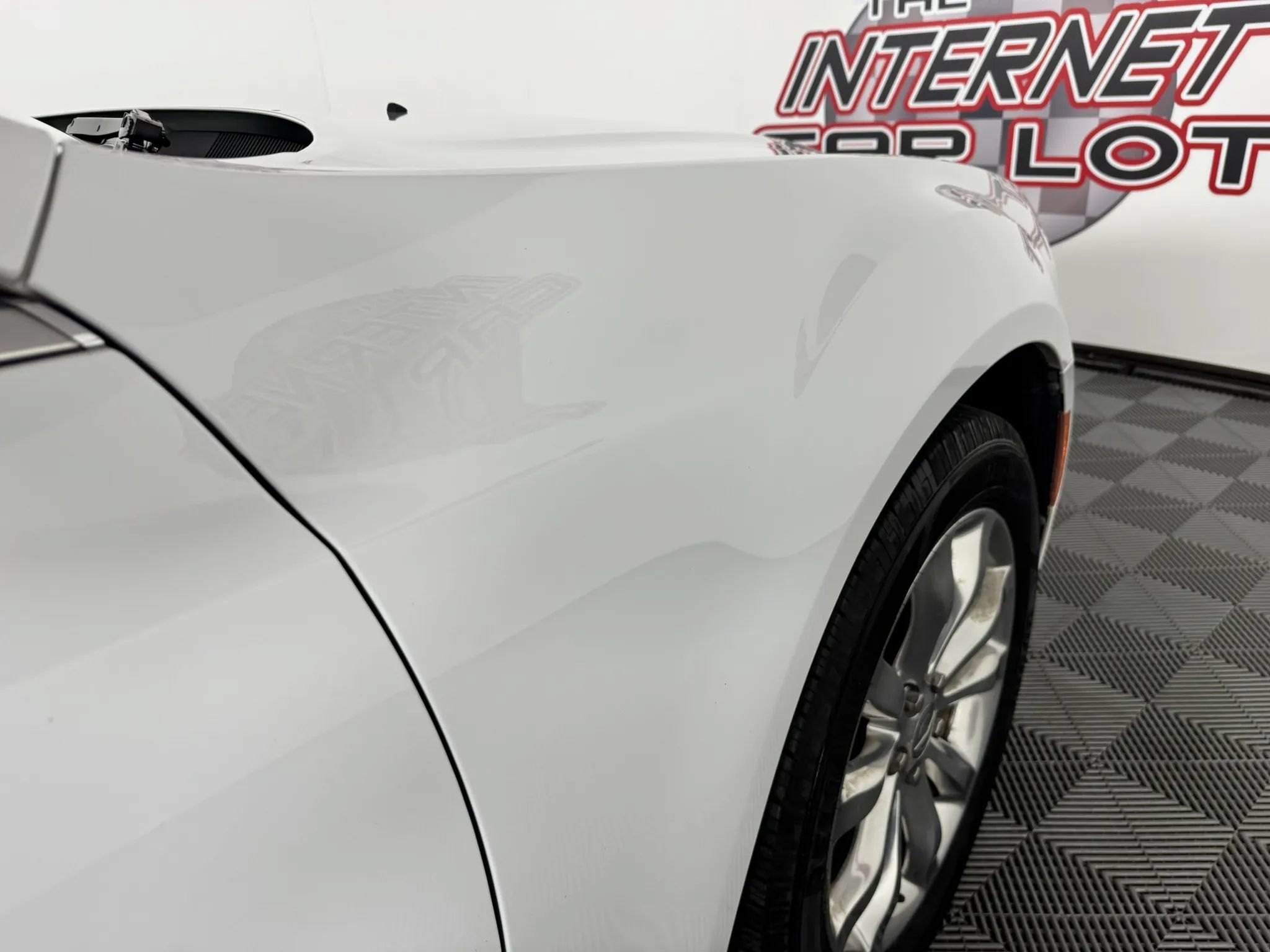 Used 2017 Chrysler 300 Limited w/ Driver Convenience Group AWD/4WD image 31