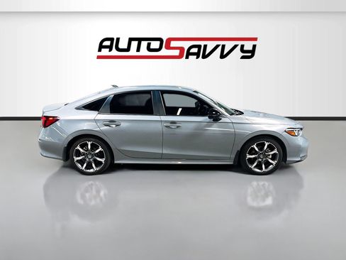 Used 2025 Honda Civic Sport Touring image 8
