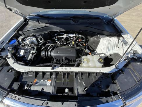 Used 2022 Ford Explorer XLT image 45