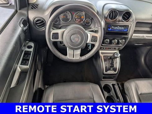 Used 2016 Jeep Compass Latitude w/ Sun/Sound Group image 9