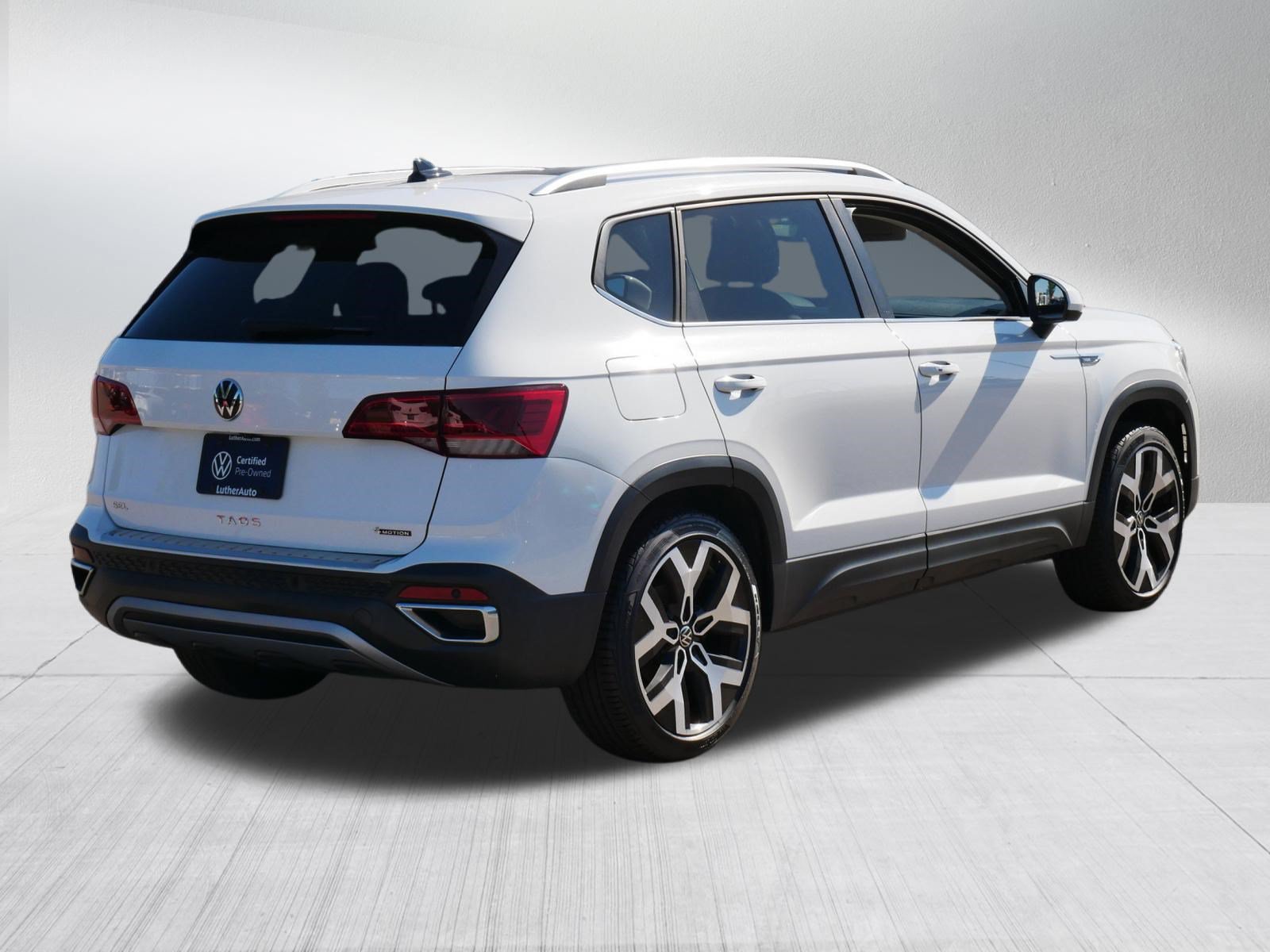 Certified 2023 Volkswagen Taos SEL AWD/4WD image 7
