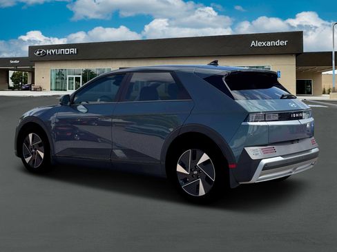 New 2026 Hyundai Ioniq 5 SEL image 4
