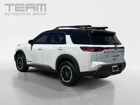 Used 2025 Nissan Pathfinder Rock Creek AWD/4WD image 5