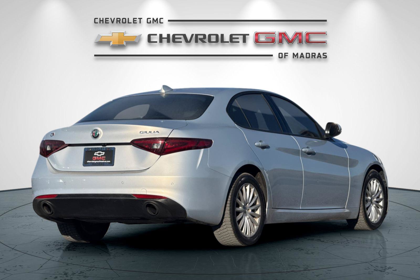 Used 2023 Alfa Romeo Giulia Sprint AWD/4WD image 3