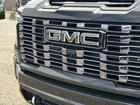 New 2026 GMC Sierra 2500 Denali Ultimate AWD/4WD image 31