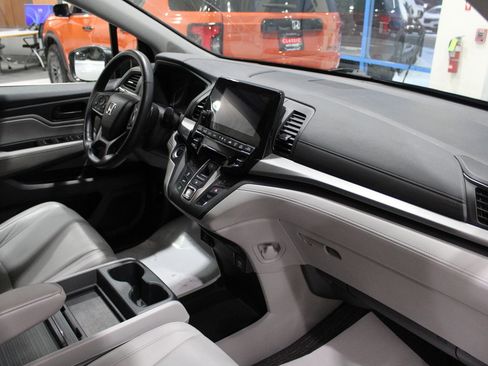Used 2023 Honda Odyssey EX-L image 21