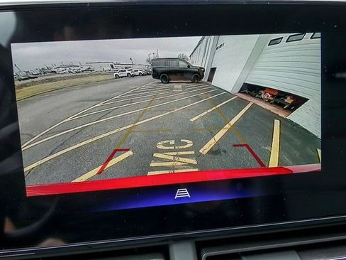 New 2026 Chevrolet Trax LT w/ Sunroof Package image 23