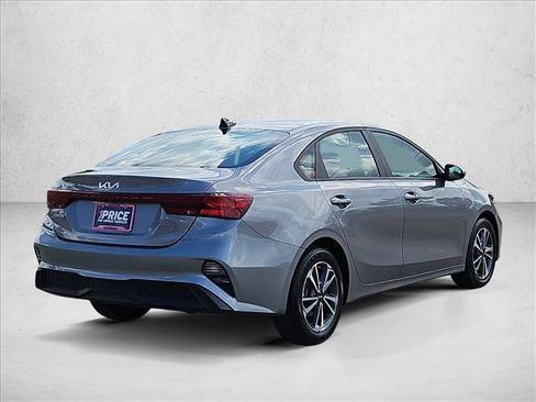 Used 2024 Kia Forte LXS FWD image 5