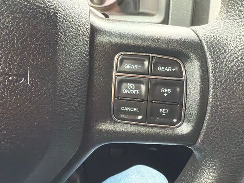 Used 2019 RAM 1500 Express w/ Express Value Package AWD/4WD image 11