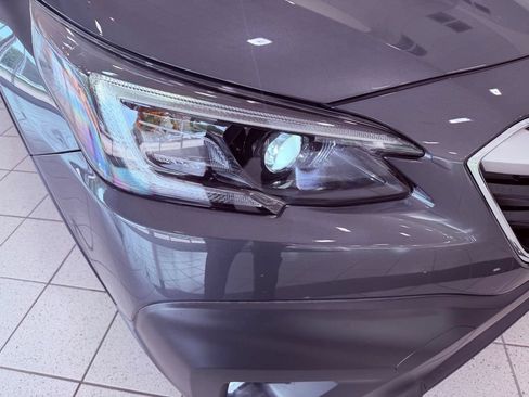 Used 2020 Subaru Outback Premium w/ Popular Package #1 AWD/4WD image 16
