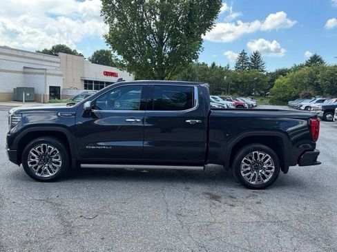 Used 2024 GMC Sierra 1500 Denali Ultimate AWD/4WD image 4