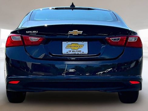 Used 2022 Chevrolet Malibu LS w/ Driver Confidence Package II FWD image 5
