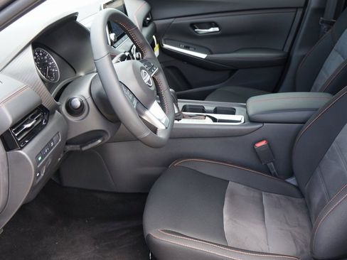 Certified 2024 Nissan Sentra SR image 14