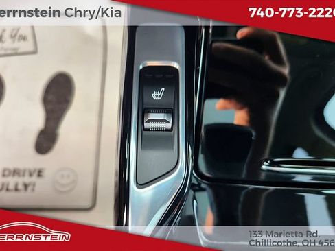 Used 2023 Kia Sorento SX AWD/4WD image 21