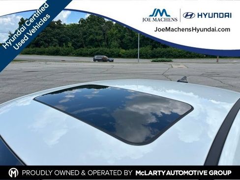 Used 2025 Hyundai Elantra SEL FWD image 4