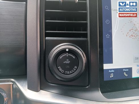 Used 2023 Ford F150 Lariat AWD/4WD image 19
