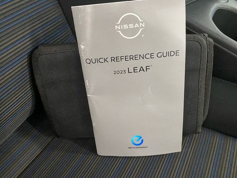 Used 2023 Nissan Leaf S image 27