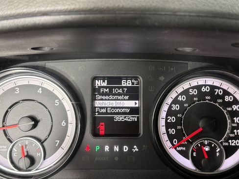 Used 2017 RAM 2500 SLT AWD/4WD image 17