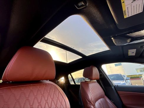 Used 2023 BMW X6 xDrive40i w/ M Sport Package image 25