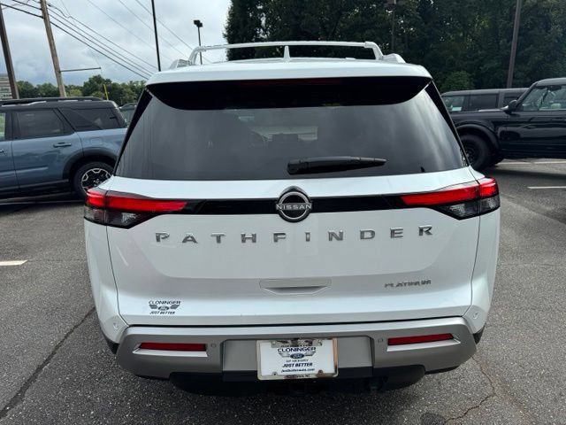 Used 2025 Nissan Pathfinder Platinum FWD image 6
