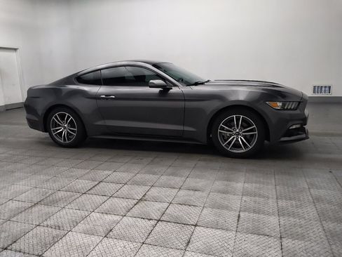 Used 2016 Ford Mustang Coupe RWD image 11