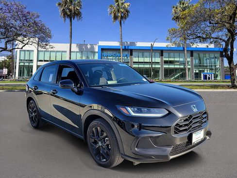 Certified 2025 Honda HR-V Sport image 2