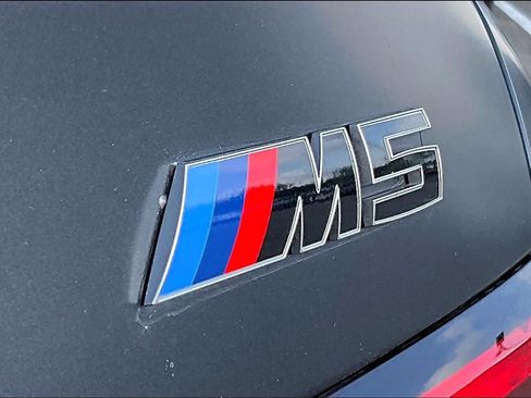 Used 2026 BMW M5 w/ Carbon Package AWD/4WD image 28