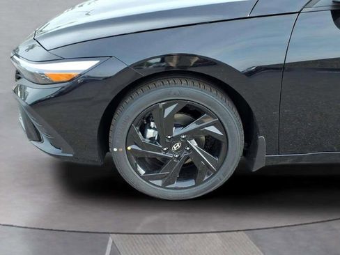 New 2026 Hyundai Elantra Sport FWD image 9