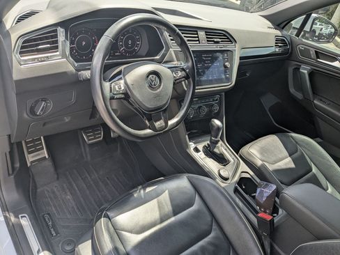 Used 2019 Volkswagen Tiguan SEL Premium R-Line AWD/4WD image 17